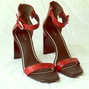 WORN ONCE RAG & BONE RED SNAKESKIN LEATHER HEELS